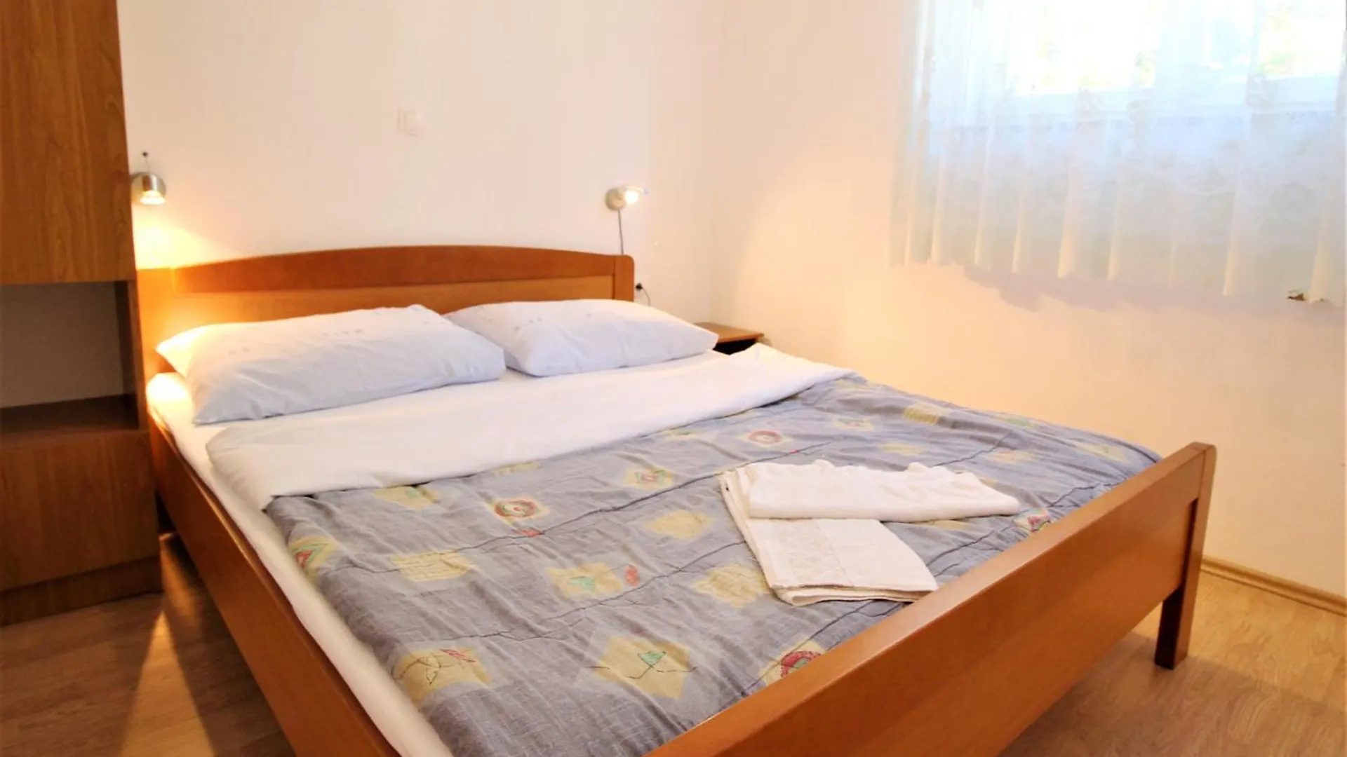 Apartments By The Sea Baska, Krk - 22725 Baska (Krk)
